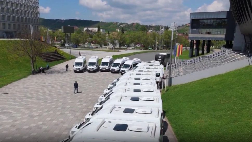 Pîslaru îl propulsează pe Bolojan în brațele lui Kovesi. Mafia microbuzelor: fraudă uriașă pe banii noștri