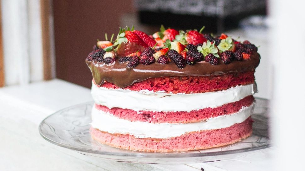 Prăjitură cu vișine ,,Deliciu". Un desert perfect pentru noaptea de Revelion