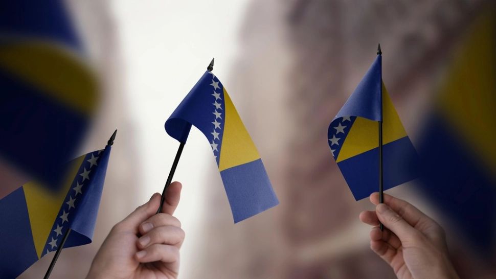 Anulare parțială a alegerilor din Bosnia din cauza „neregulilor”. Diferența dintre cei doi contracandidați este de sub 10.000 de voturi