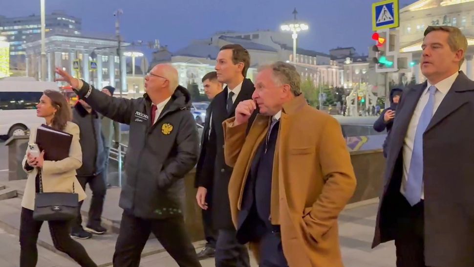 Emisarul special al SUA, însoțit de ginerele lui Trump, au ajuns la Moscova pentru negocieri cruciale privind pacea în Ucraina