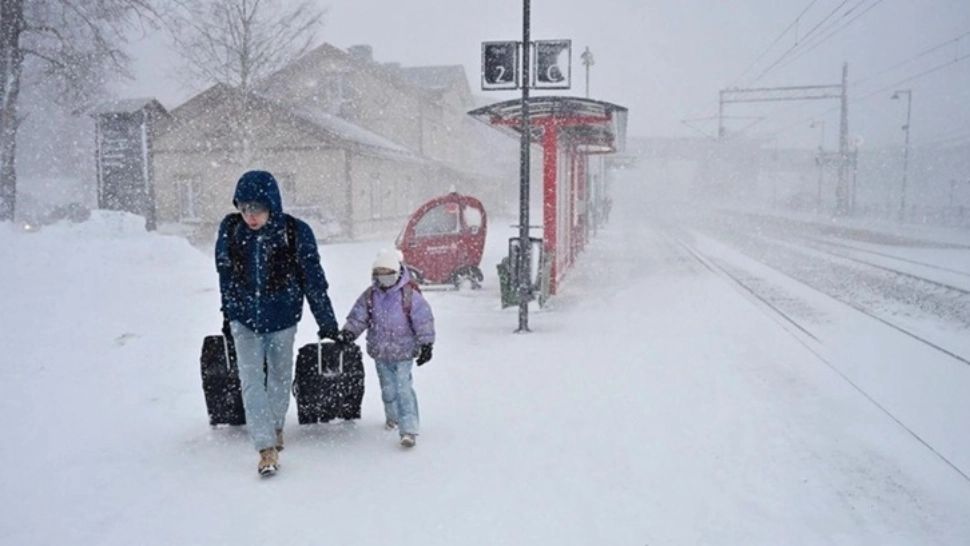 Furtuna Johannes face ravagii în Scandinavia: trei morți în Suedia și pene masive de curent în regiune