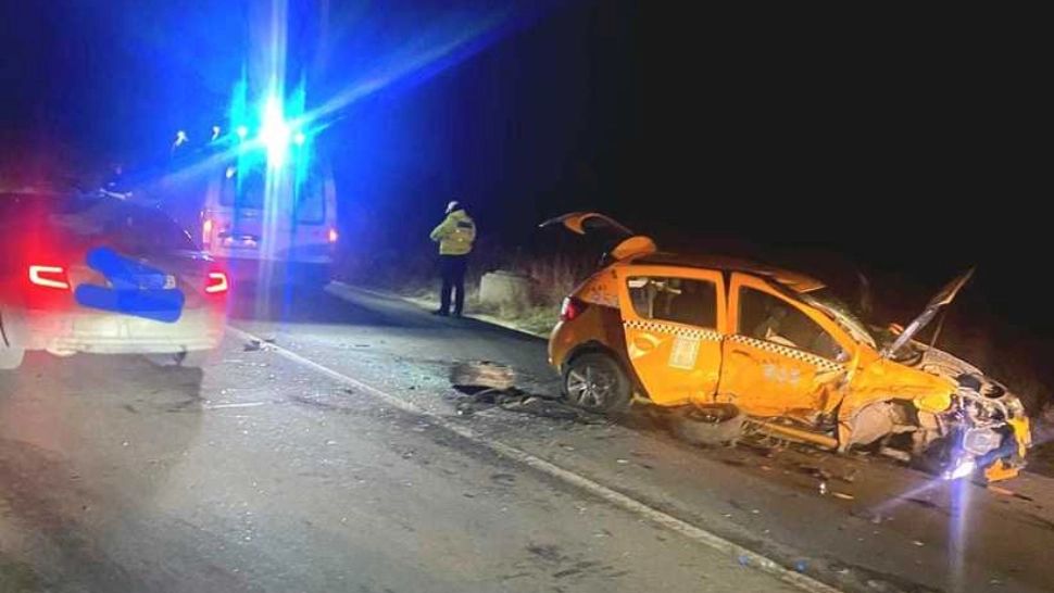 Accident grav la ieșirea din Sibiu: trei răniți, inclusiv o tânără însărcinată. Șoferul vinovat a fugit de la locul faptei