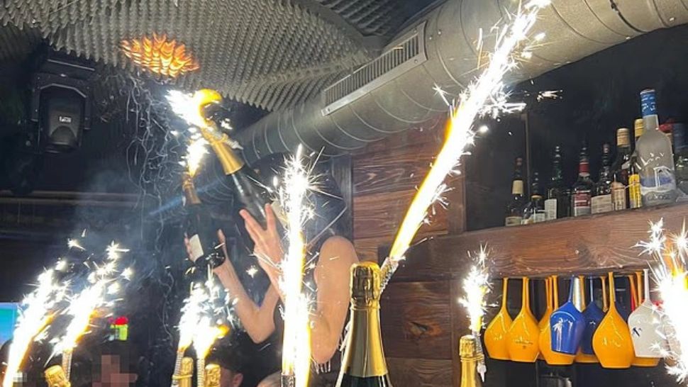 Patronul barului din Elveția care a ars de Revelion, omorând zeci de tineri, trecut scandalos: dosare de proxenetism, răpire și fraudă