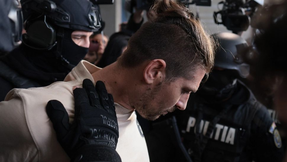  Costinel Zuleam, capul grupării care l-a ucis pe milionarul Adrian Kreiner, a fost adus în țară. Va sta ani grei după gratii-FOTO/VIDEO