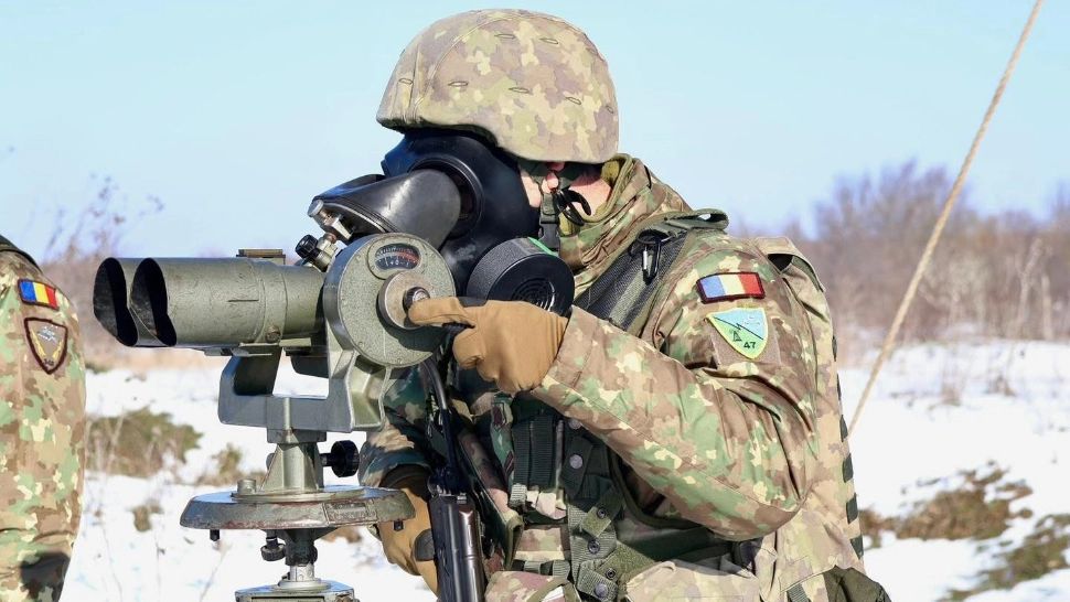 Specialiști: programul de voluntariat riscă să fie un eșec. Reziștii cumpără echipamente vechi și sfidează militarii