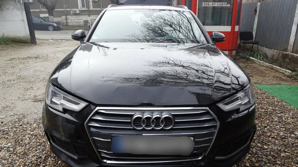 Autoturisme căutate de autoritățile din Ungaria și Germania, depistate la intrarea în România