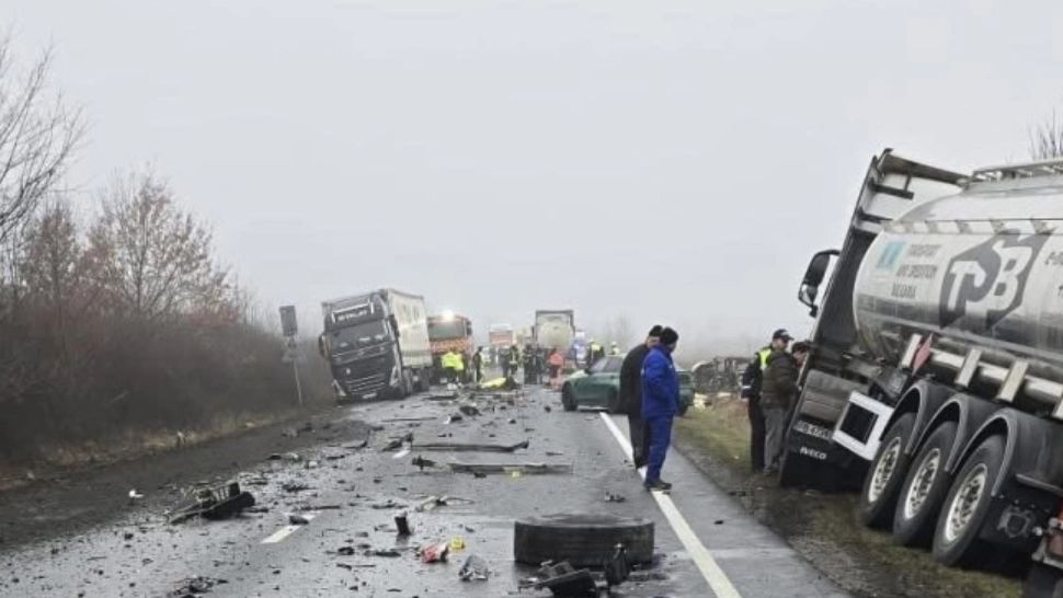 Ministrul Sănătății, în contact cu autoritățile din Grecia după accidentul din Timiș, soldat cu 7 morți și 3 răniți. Care este starea de sănătate a supraviețuitorilor