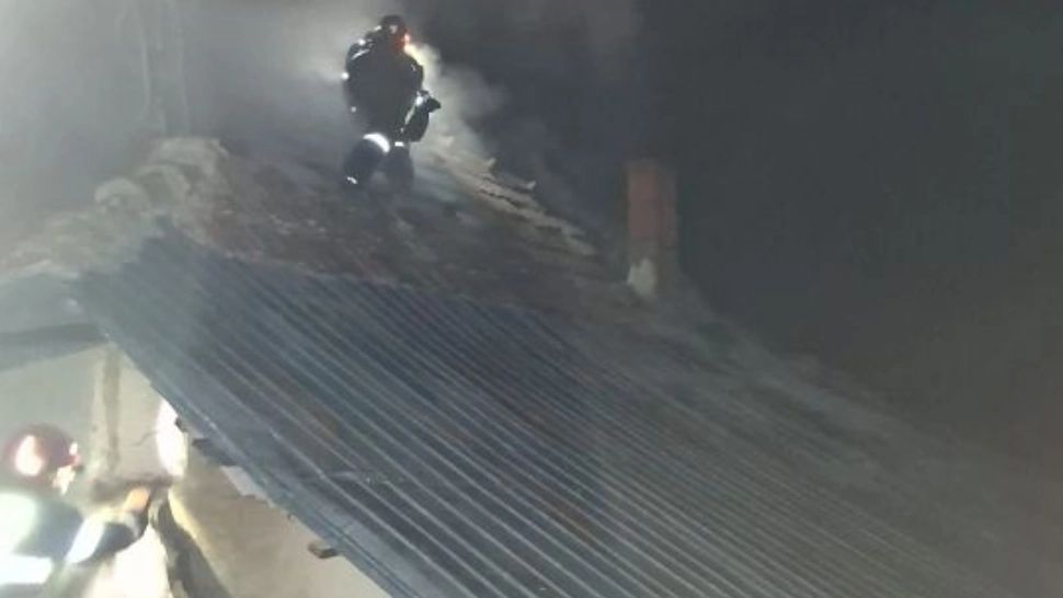 Moarte cumplită pentru o bătrână din Vaslui. A ars de vie în propria casă într-un incendiu devastator