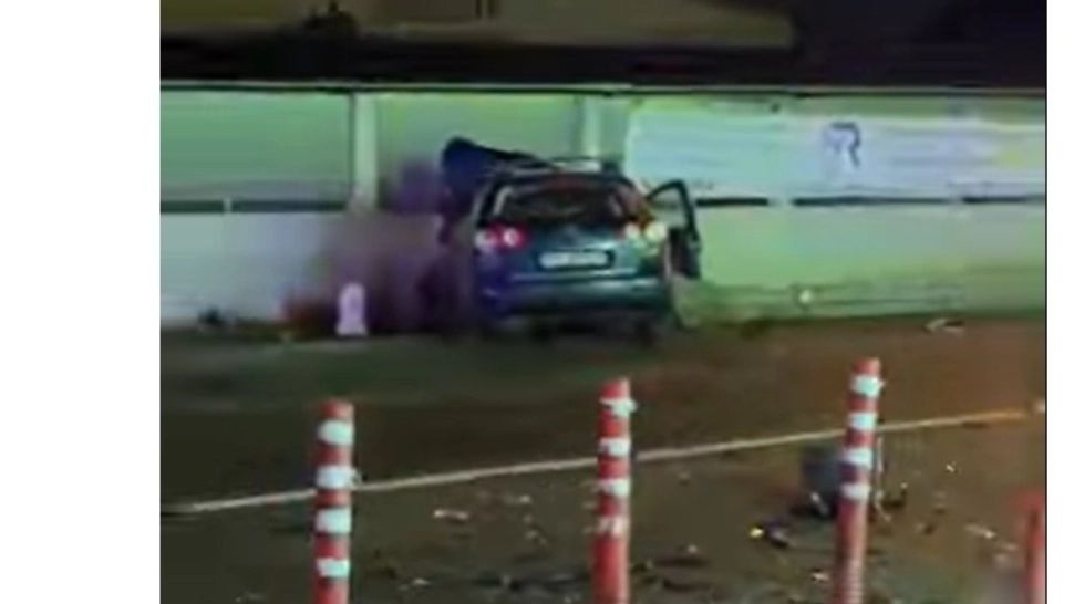 Accident rutier în comuna Blejoi, satul Țânțăreni. Traficul este dat peste cap. Două persoane au ajuns la spital