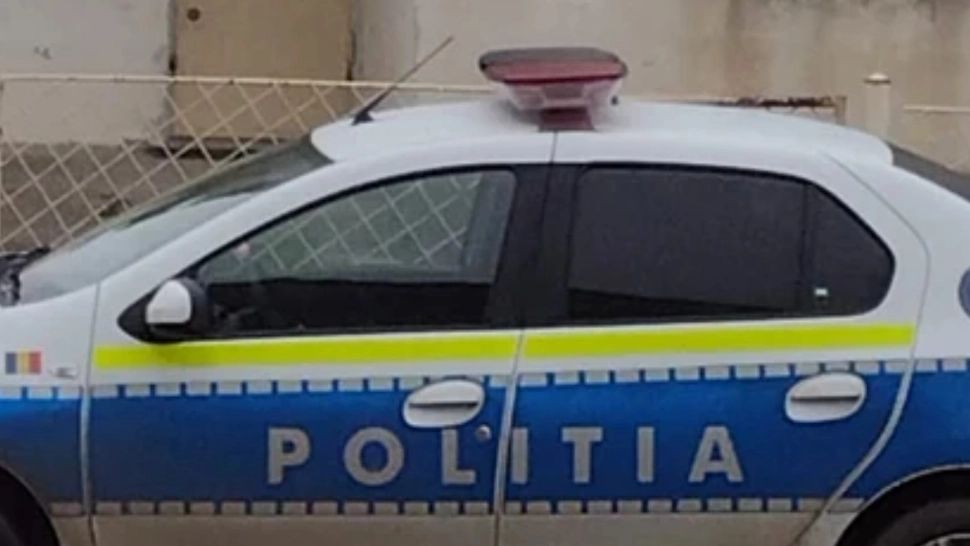 Tânăr din Constanța, săltat de poliție după ce a spart mai multe mașini și a golit cardurile victimelor