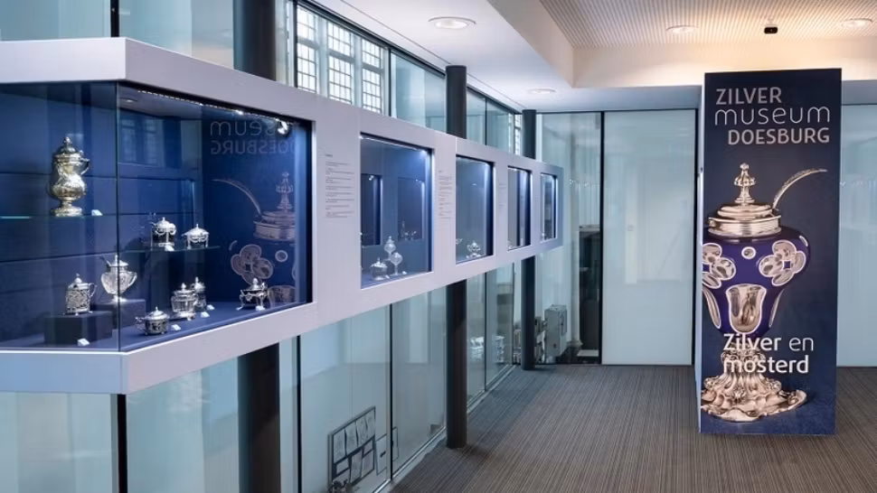 Jaf de proporții într-un muzeu din Olanda: colecția de argintărie a dispărut complet