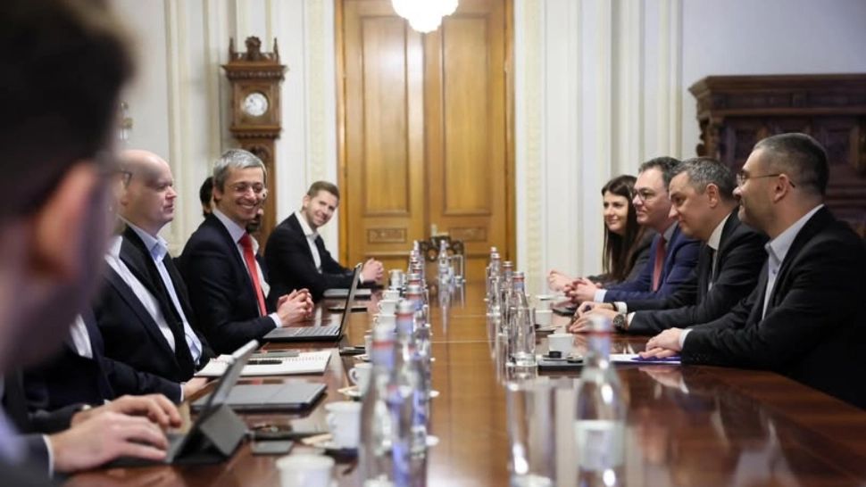 Sorin Grindeanu, după discuțiile cu delegația băncii americane JP Morgan: ”Stimularea economiei este esențială, mai ales în actualul context socio-economic”