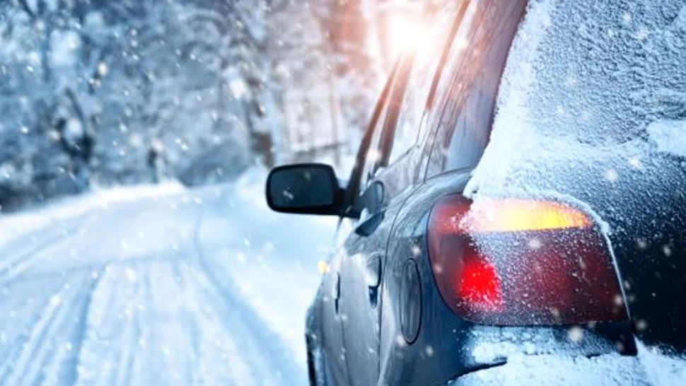 Lași sau nu mașina să se încălzească înainte să pleci? Greșeala pe care o fac milioane de șoferi când e ger afară