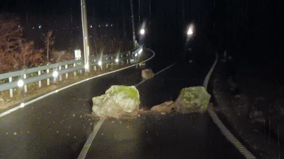  Avertisment CNAIR pentru drumurile montane. Căderi de pietre și blocuri de stâncă de pe versanţi 