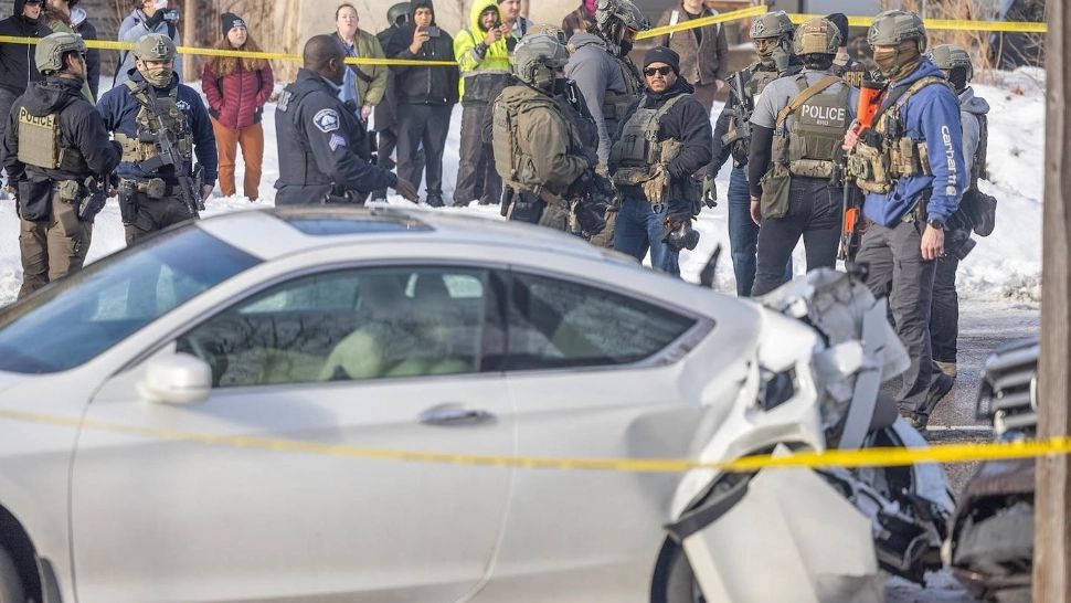 Vicele JD Vance afirmă că moartea femeii împuşcate de agenţi de imigrare este ”o tragedie provocată de ea însăşi”