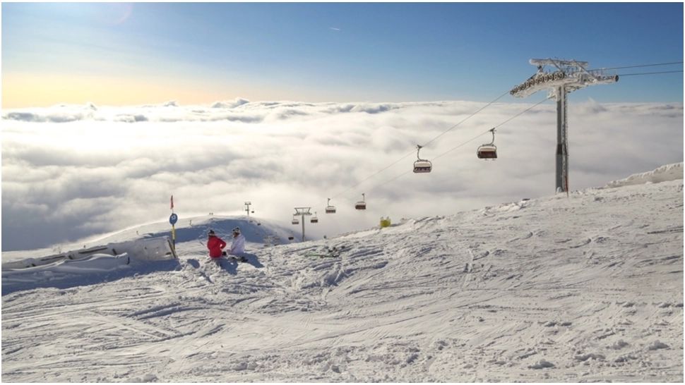 Probleme pe domeniul schiabil din Sinaia. Utilaje şi toalete nefuncţionale din cauza frigului. Temperaturile au scăzut la minus 25 de grade Celsius pe munte 