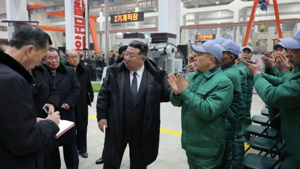 Gestul necontrolat al lui Kim Jong-un în timpul unei vizite: a concediat un ministru fără să stea pe gânduri