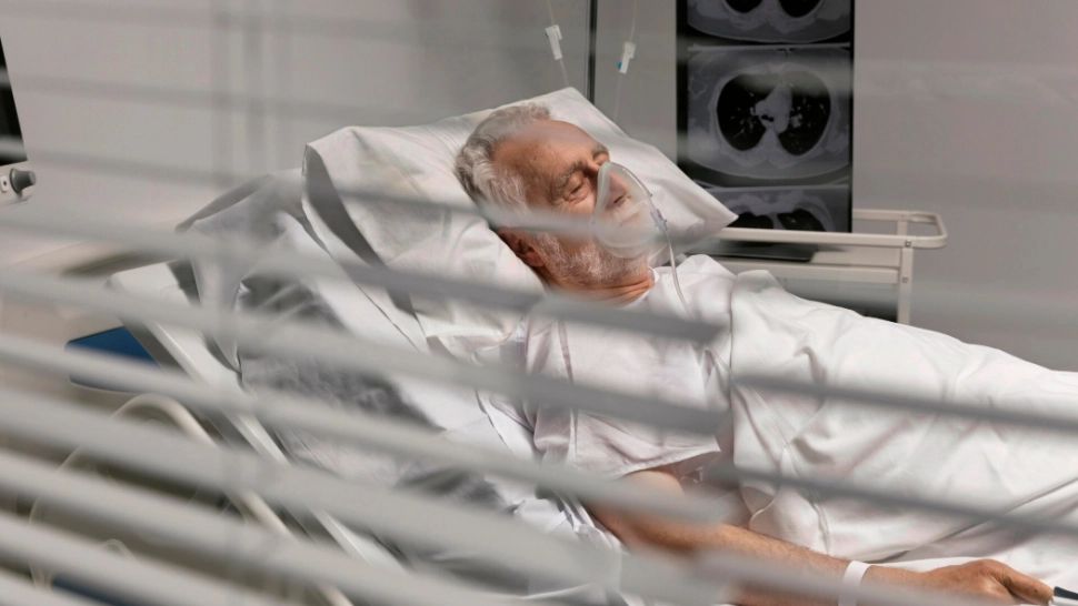 Economii la buget pe seama celor vulnerabili? Efectele deciziei lui Ilie Bolojan asupra spitalelor de boli incurabile