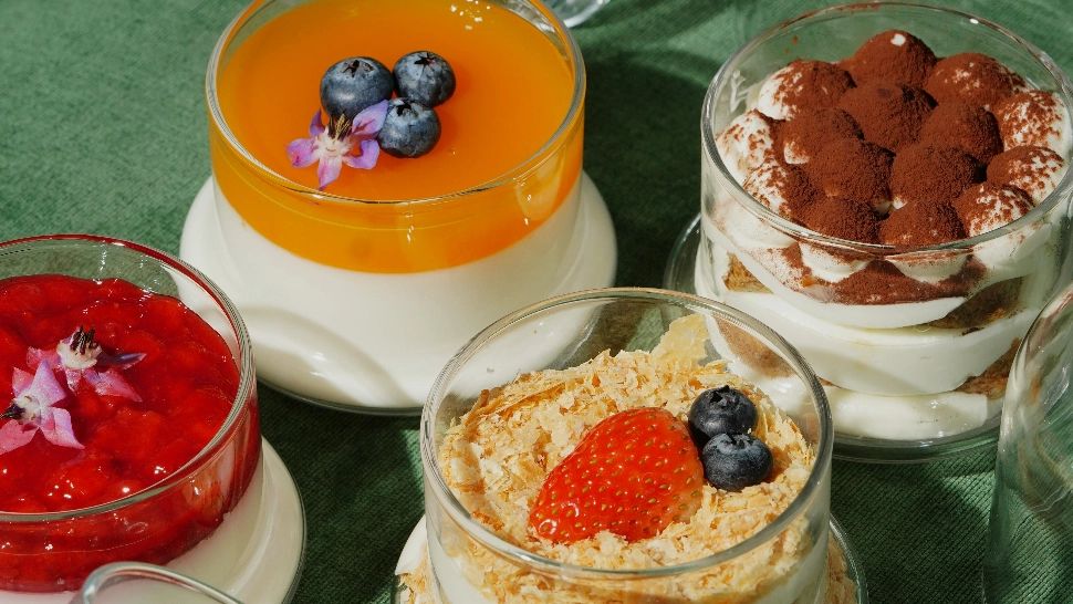 Tiramisu cu fructe. O altfel de rețetă. Se prepară repede și este un desert delicios