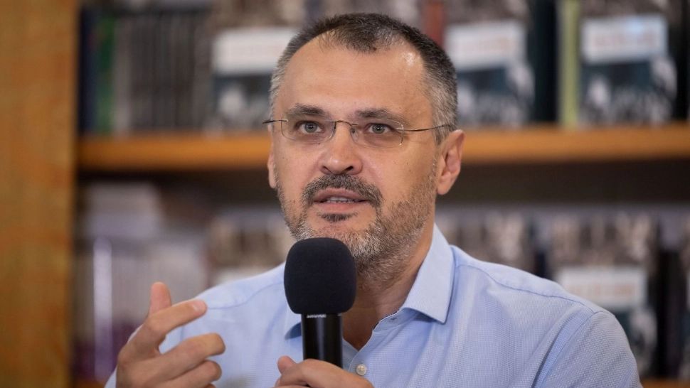 Cristian Ghinea lansează acuzații dure: Bolojan a preluat "dronele sistemului"