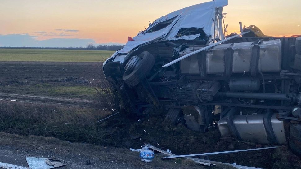 Accident mortal între două autotrenuri pe DN 56A, în Mehedinți