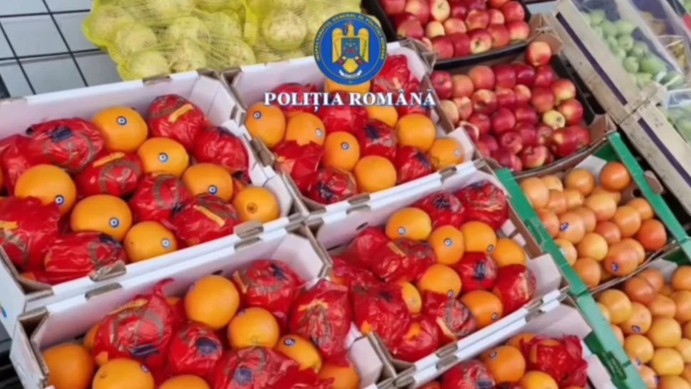 Fructe cu pesticide, descoperite pe rafturile unui lanț de hypermarketuri. Se fac percheziții într-un dosar penal pentru fals și evaziune