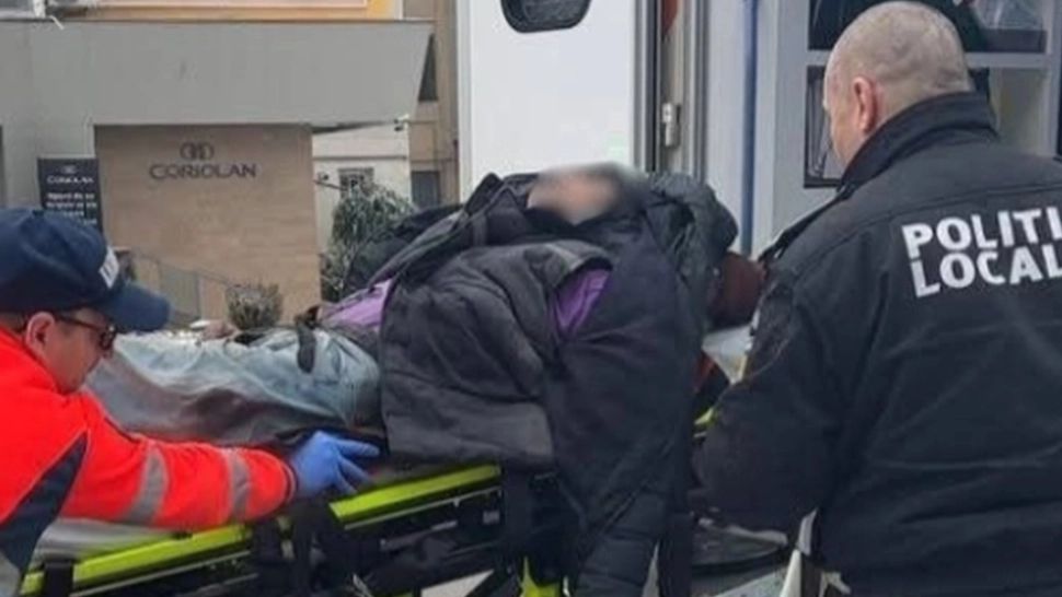 Bărbat de 60 de ani, găsit în șoc hipotermic în Iași. A fost salvat în ultimul moment