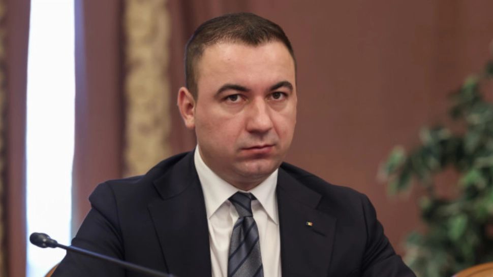 Cum să primești facturi mai mici la curent și gaze. Sfaturile ministrului Energiei pentru românii puși la pământ din cauza măsurilor lui Bolojan