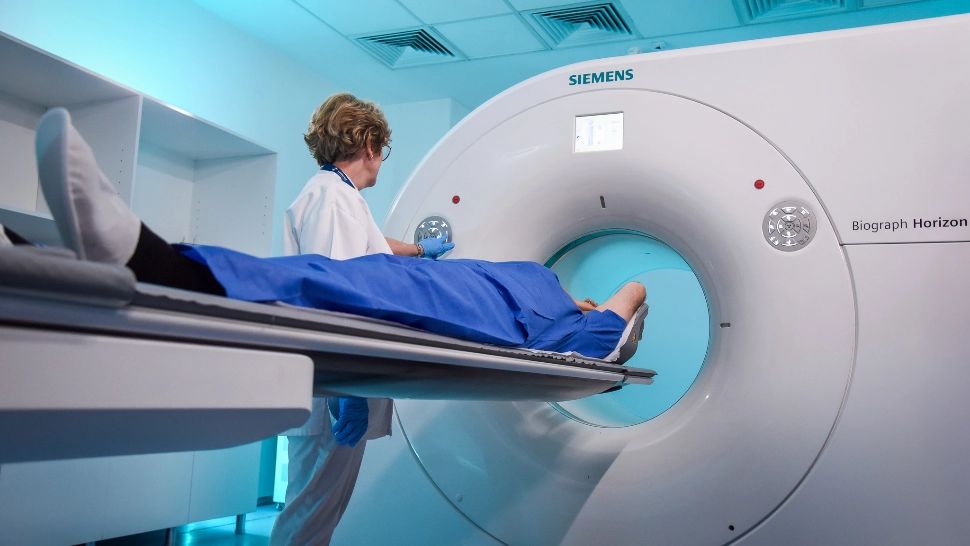 Progres major în diagnosticul avansat al cancerului de prostată. SANADOR introduce examenul PET-CT PSMA, în premieră pentru România