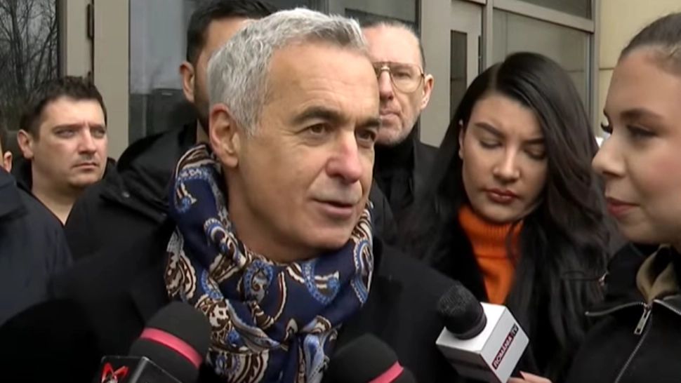 Călin Georgescu rămâne sub control judiciar. Mesajul președintelui interzis de Sistem, la ieșirea din Tribunal: „Vina mea este că exist alături de poporul român”