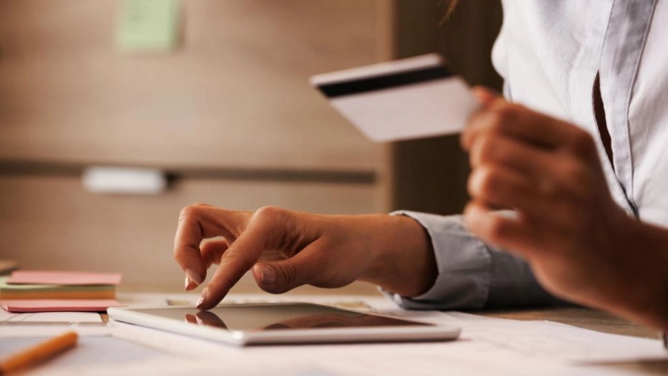 IRCC scade de la 1 aprilie: cu cât se reduc ratele la creditele ipotecare