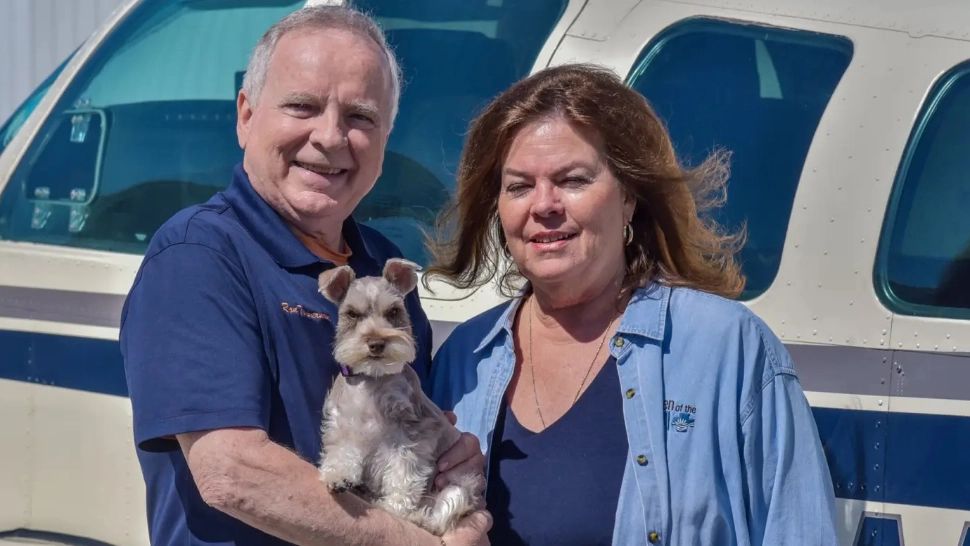 Doi piloți au murit într-un accident aviatic în Texas. Câinele lor a supraviețuit în mod miraculos