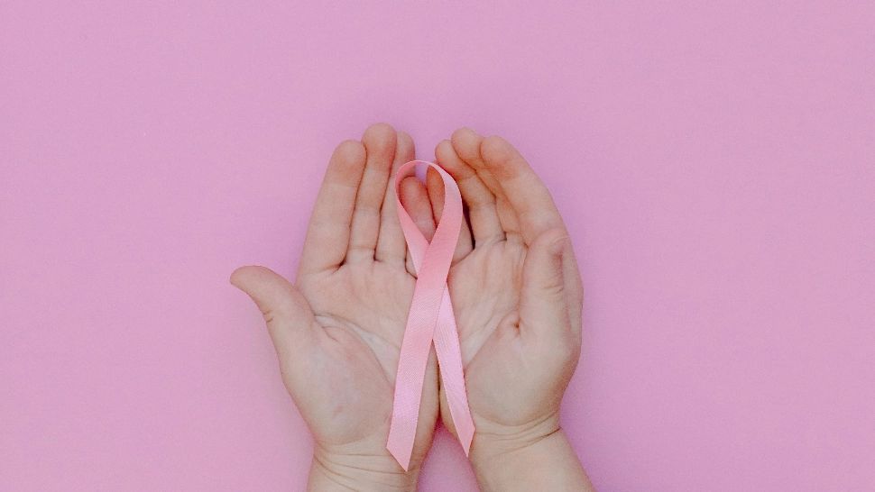 Zeci de clădiri din Capitală și din țară vor fi iluminate în portocaliu miercuri seara