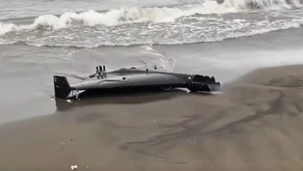 Alertă la Marea Neagră. O dronă rusească a eșuat pe o plajă din Turcia