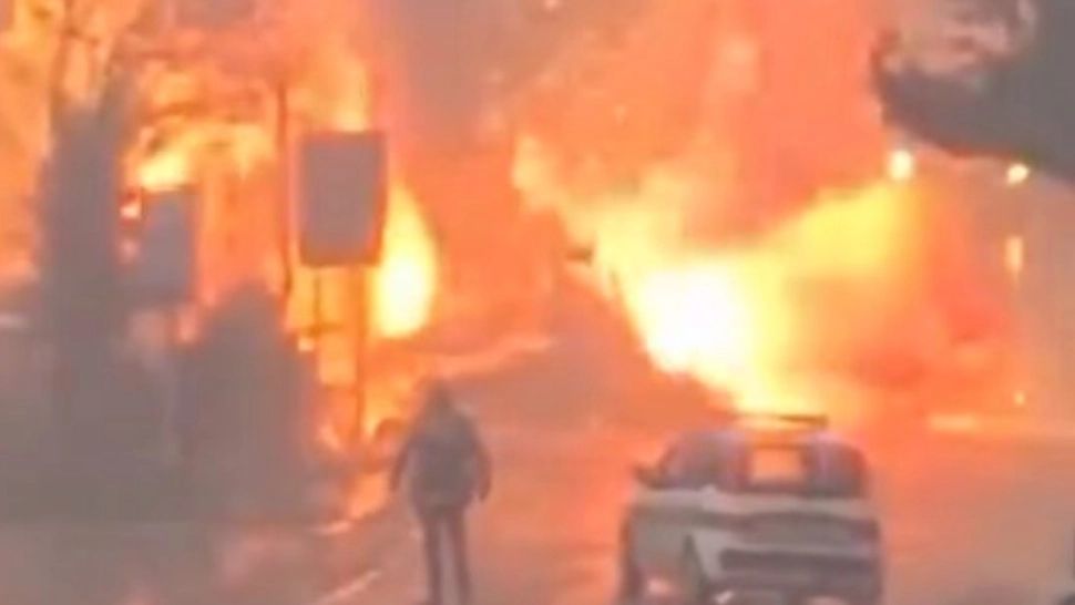 Explozie devastatoare în Italia: șase răniți după explozia unor butelii de oxigen dintr-o dubă - VIDEO