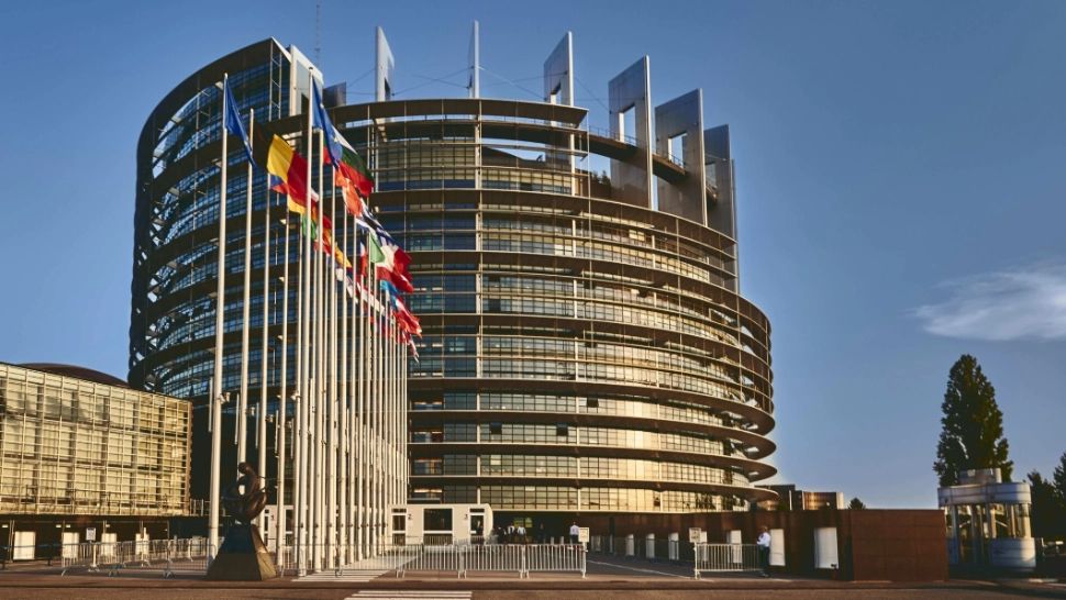 Cutremur la Bruxelles: Parlamentul European blochează acordul UE cu Trump