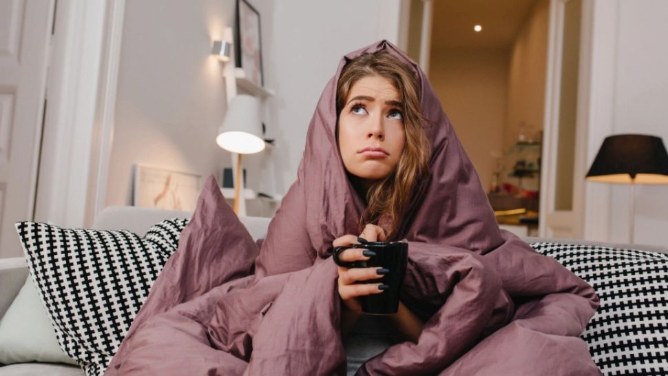 Motivele pentru care îți este mereu frig. Ce încearcă organismul să îți spună și când ar trebui să consulți un medic