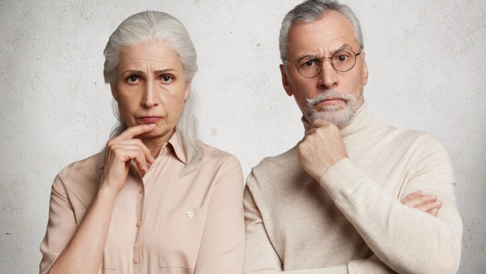 Escrocii umblă, mai nou, cu sacoșa. Vârstnicii, păcăliți direct în pragul casei