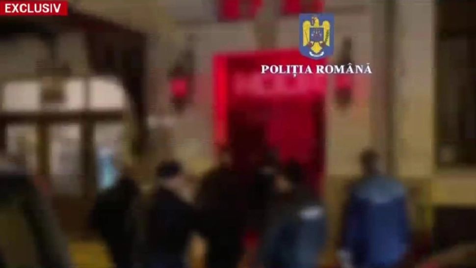 Percheziții la un club cunoscut din Capitală. Trafic de persoane și spălare de bani | VIDEO