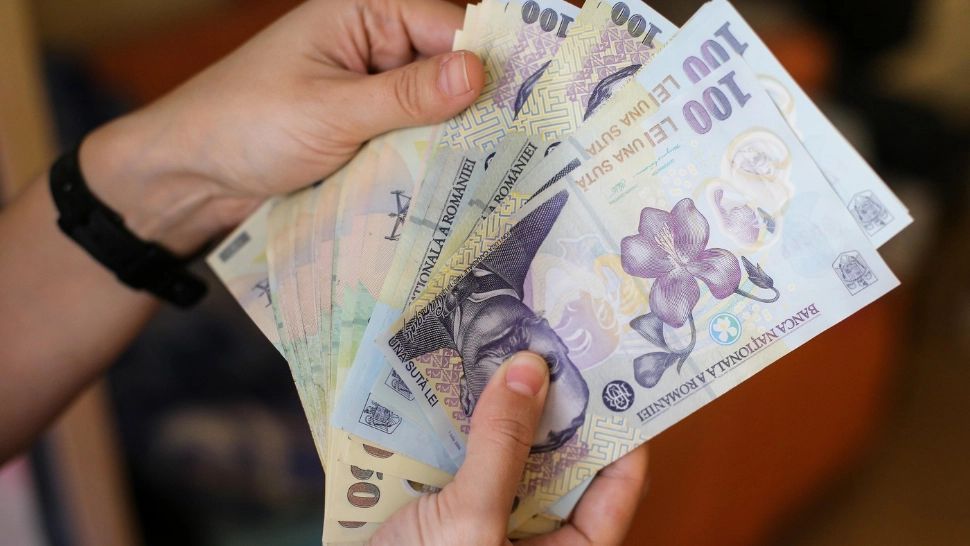 De ce tot mai mulți specialiști recomandă plata în numerar. Capcana plaților digitale, dezvăluită