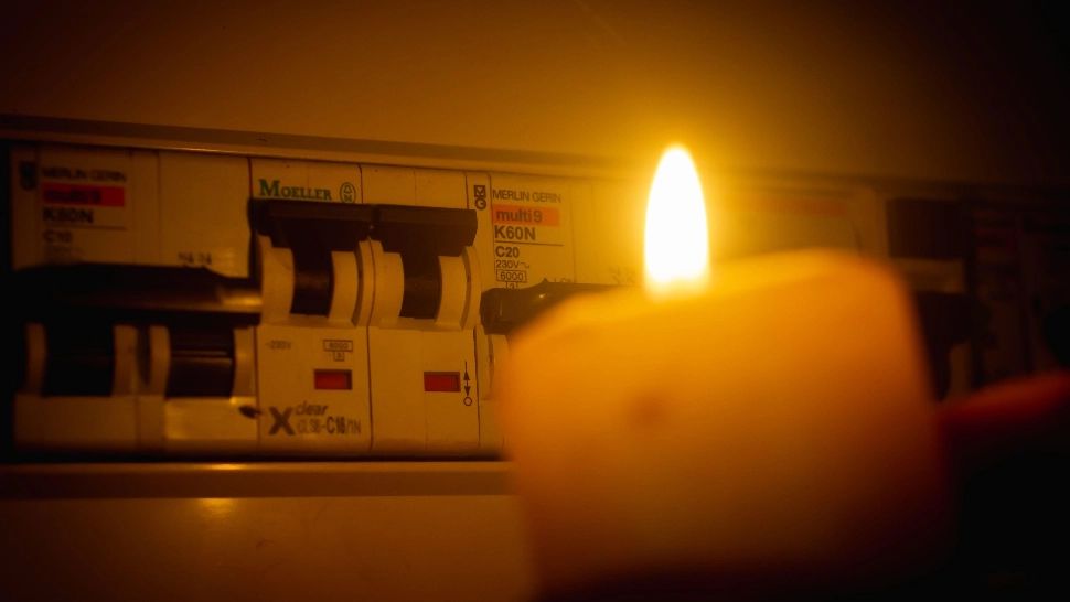 Un primar PNL amenință cu blackout-ul: școli și cămine culturale fără curent din lipsă de bani, în Almașu Mare
