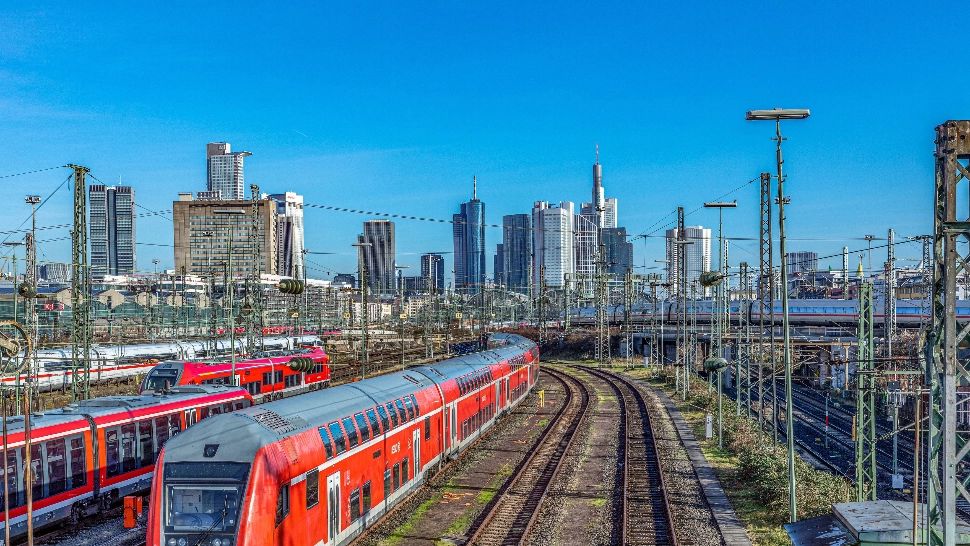 Sfârșit crunt pentru un controlor de tren: a fost ucis de un pasager fără bilet. Incident șocant în Germania