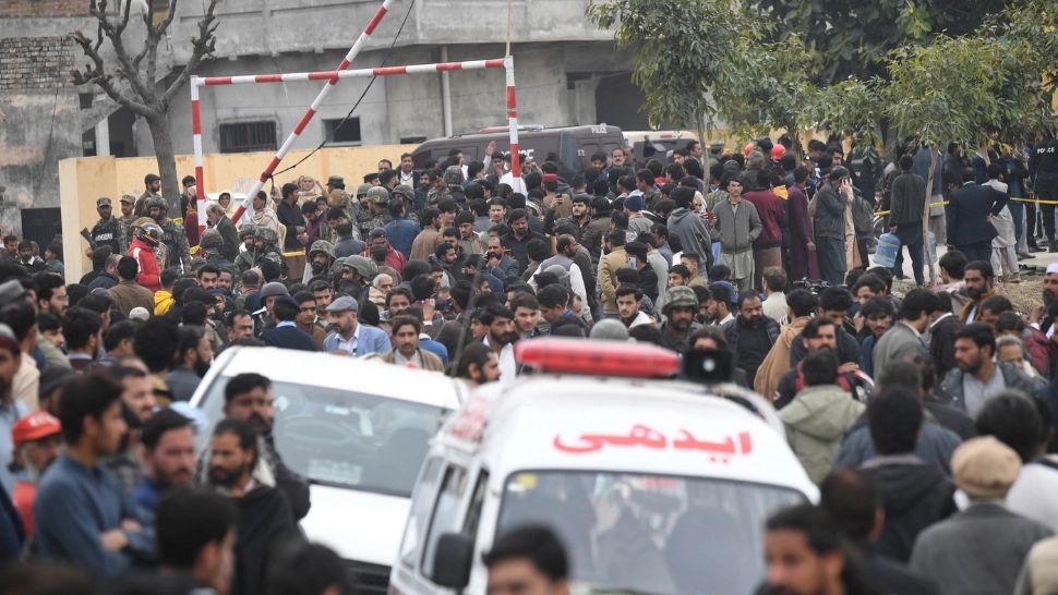 Explozie într-o moschee din Islamabad: cel puțin 31 morți și peste 150 de răniți - VIDEO