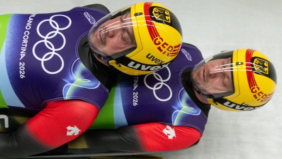 Germania, la un pas să piardă aurul la sanie din cauza unui sportiv român care a blocat ușa vestiarului