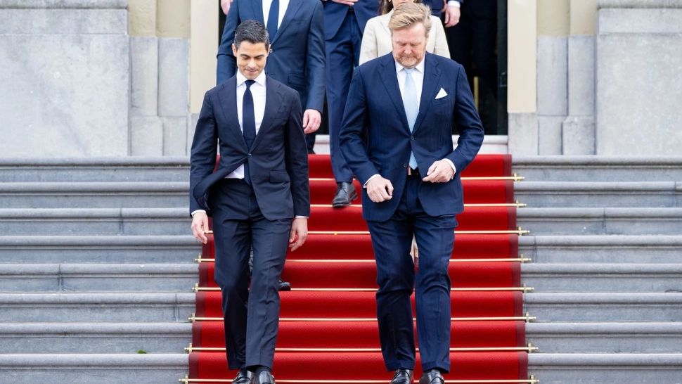 Premieră istorică la Haga. A fost învestit cel mai tânăr lider și primul șef de guvern, homosexual declarat