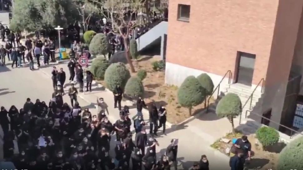 Guvernul iranian: studenții au dreptul să protesteze