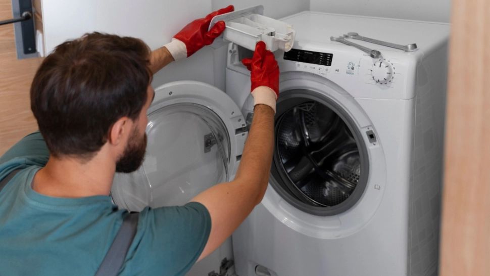 Veste uriașă pentru consumatori. O directiva îi obligă pe producători să repare aparatele chiar și după ce expiră garanția