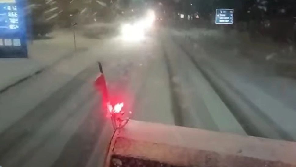 Trafic îngreunat pe DN 7 și DN 73C. Ninsorile fac probleme șoferilor în județul Argeș VIDEO