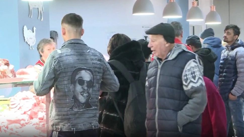 Magazinele au profitat de creșterea TVA și au mărit prețurile. Ce urmează?