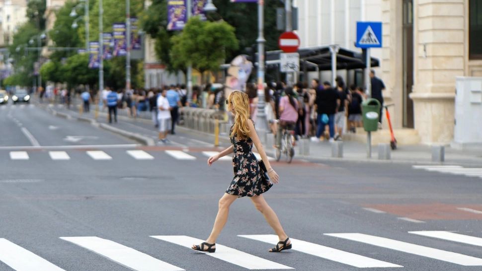 Sondaj: 73,1% din români cred că țara merge în direcția greșită. Îngrijorările oamenilor sunt corupția și prețurile